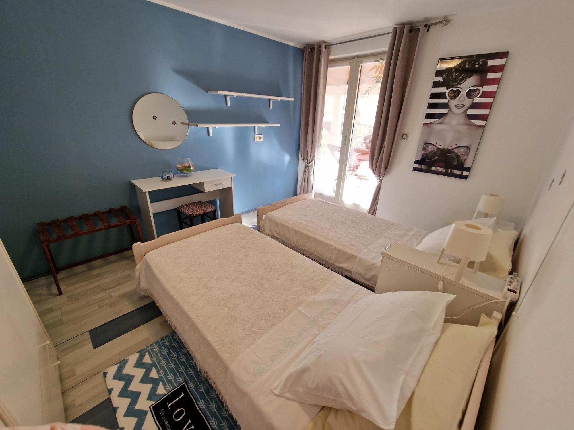 Apartments And Rooms By The Sea Rovinj - 19183 Rum bild