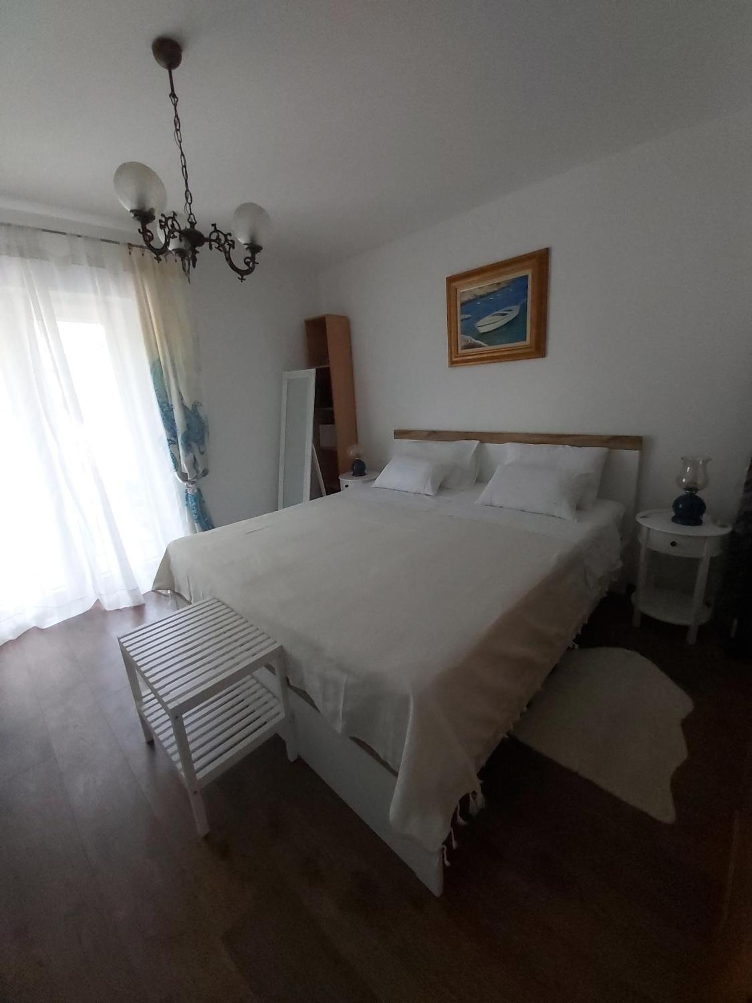 Apartments And Rooms By The Sea Rovinj - 19183 Exteriör bild